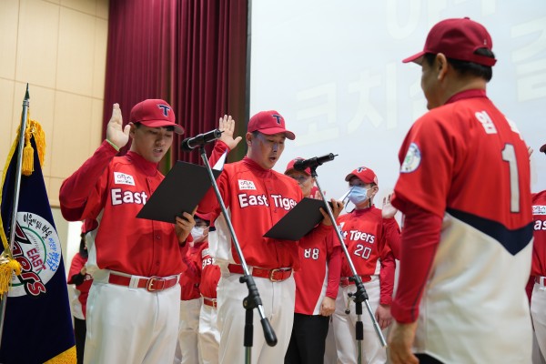 이티야구단발대식 (22).JPG